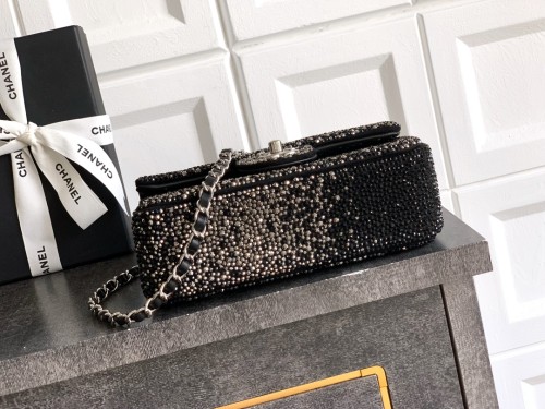 NIGO Chanel Women's Full-Diamond Logo Single-Shoulder Crossbody Bag Casual Solid-Color Chain-Strap Flip-Top Rotating Closure Handbag Bag Bags #nigo81562