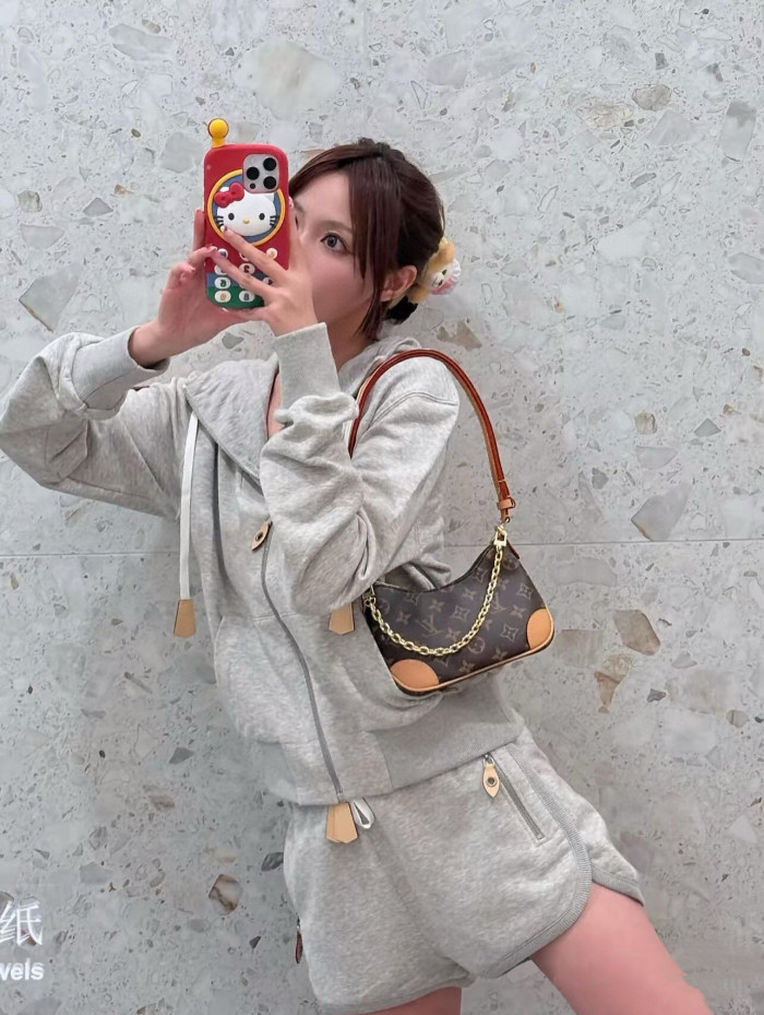 NIGO Louis Vuitton Women's Spring/Summer/Fall Leather-Detailed Zipper Cotton Long-Sleeve Hooded Sweatshirt Casual Solid-Color Drawstring Joggers Shorts Ngvp #nigo2383