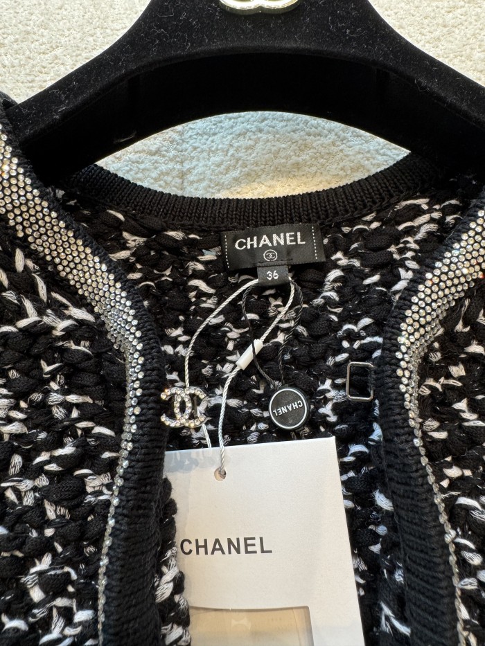NIGO Chanel Women's Vintage Spring/Fall Rhinestone-Embellished Color-Block Cotton Knit Cardigan Jacket Ngvp #nigo2395