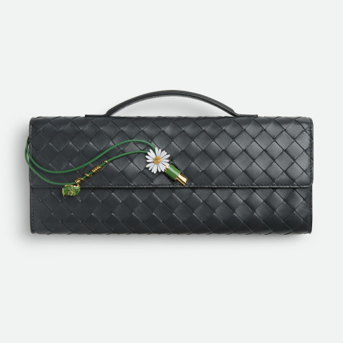 NIGO Bottega Veneta Andiamo Women's Fashion Classic Solid Color Knitted Daisy Adorned Clutch Tote Handbag Bag Bags 836810V4SCH5969 #nigo78926