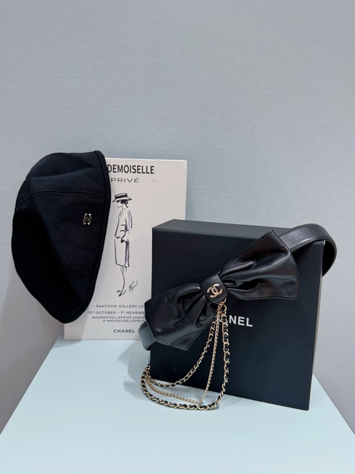 NIGO Chanel Women's Fall/Winter Fashion Classic Solid Color Metal Logo Beret Hat  Accessories #nigo78924