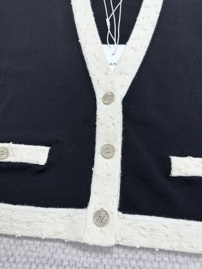 NIGO Chanel Women's Spring/Fall V-Neck Single-Button Solid Color Long-Sleeve Knit Cardigan Ngvp #nigo2523