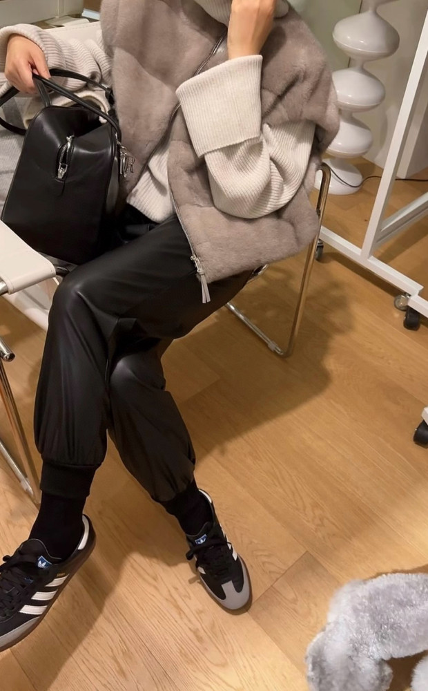 NIGO Brunello Cucinelli Women's Fall/Winter Wool Cashmere Knit Solid Color Zipper Drawstring Full-Length Mink Hooded Vest Ngvp #nigo2518