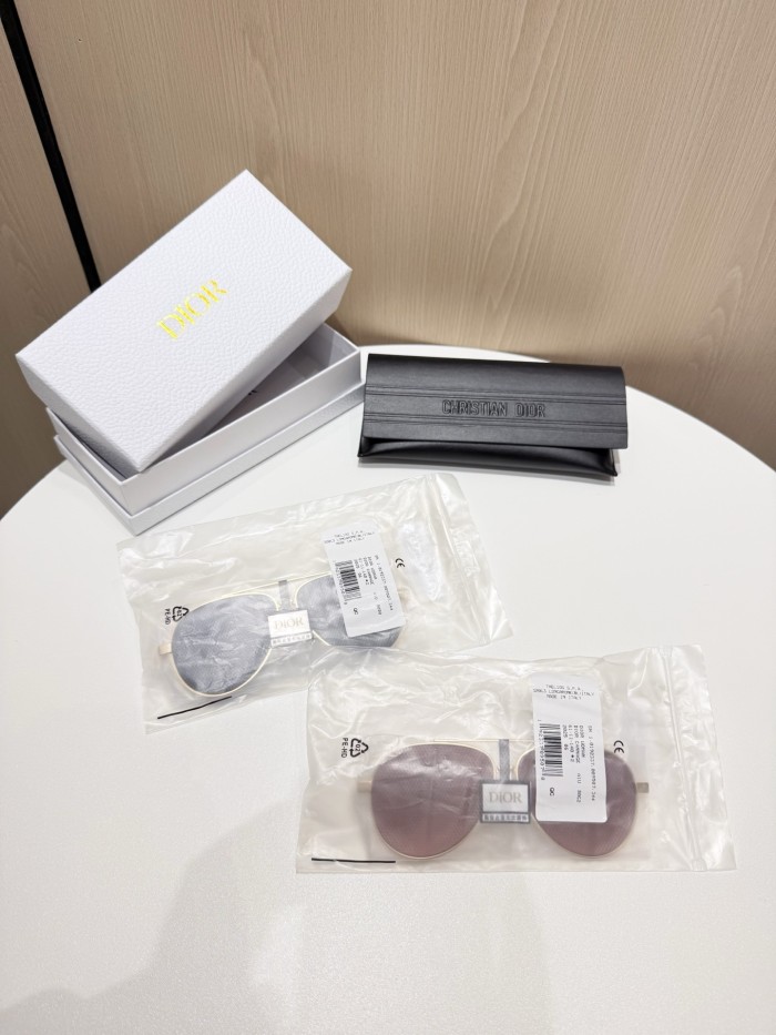 NIGO Dior Men's And Women's Classic Round Frame With Signature Temple Design Pilot Style Fashion Sunglasses And Accessories #nigo78986