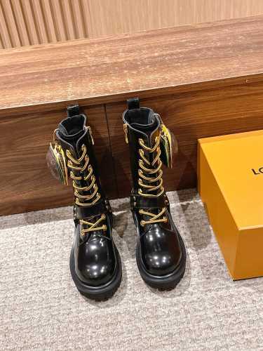 NIGO Louis Vuitton x Timberland Men's & Women's Casual Solid-Color Glossy/Matte Leather Mid-Calf Biker Boots With Laces & Zipper, Fall/Winter Flat Boots With Hamburger Bag Detail Shoes Ngvp #nigo2536