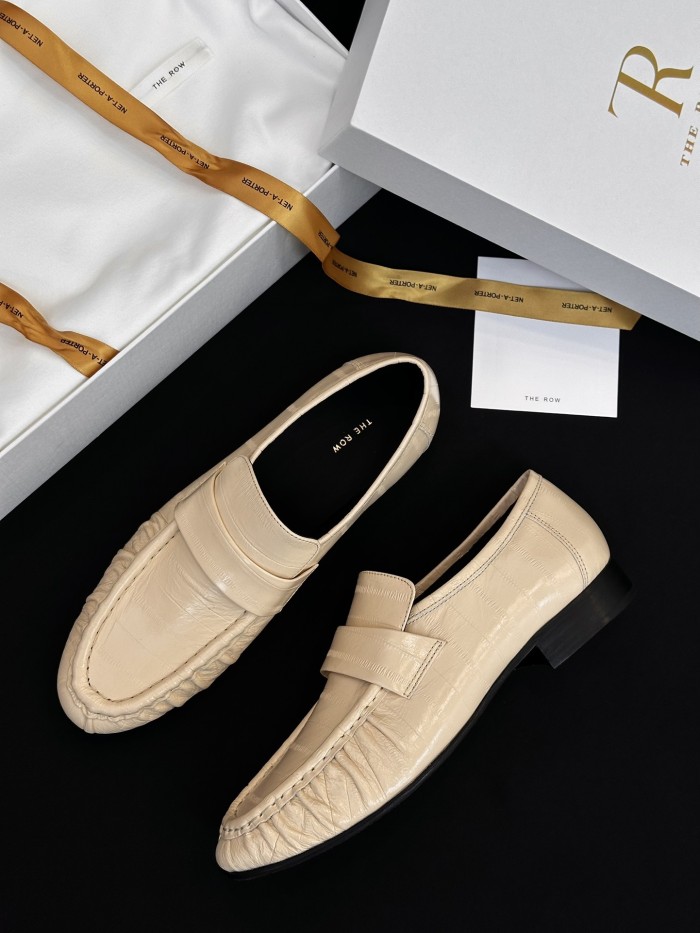 NIGO THE ROW Women's Fashion Classic Round Toe Slip On Loafers With Pleated Leather Embossing Pleated Texture Slip On Loafers Shoes #nigo79179