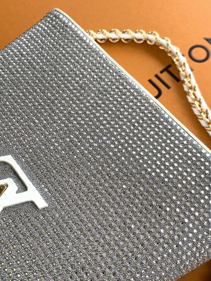 NIGO Louis Vuitton Women's Fashion Classic Crocodile Patterned Handbag With Hand Embedded Diamond Logo Letter Badge Dual-strap Tote Crossbody Bag Shoulder White Bag Bags #nigo79287