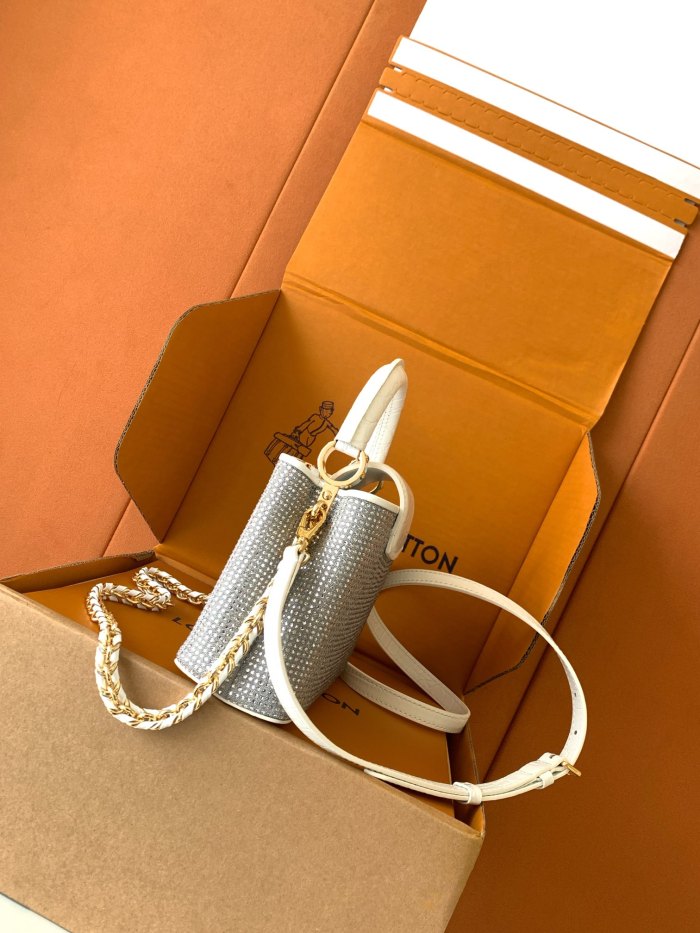 NIGO Louis Vuitton Women's Fashion Classic Crocodile Patterned Handbag With Hand Embedded Diamond Logo Letter Badge Dual-strap Tote Crossbody Bag Shoulder White Bag Bags #nigo79287