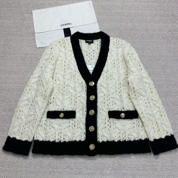 NIGO Chanel Women's Fall/Winter Wool And Mohair Blend Color-Block Single-Breasted V-Neck Long-Sleeve Knit Cardigan Ngvp #nigo2334