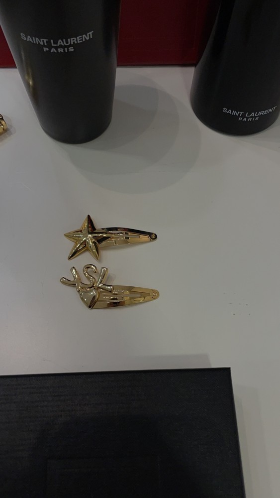 NIGO SAINT LAURENT CASSANDRE Women's Fashion Casual Solid Color Alphabet Heart Star Hair Clip Set With BB Clips Openwork Alphabet Gold Triangle Shark Clips Hair Accessories #nigo79361