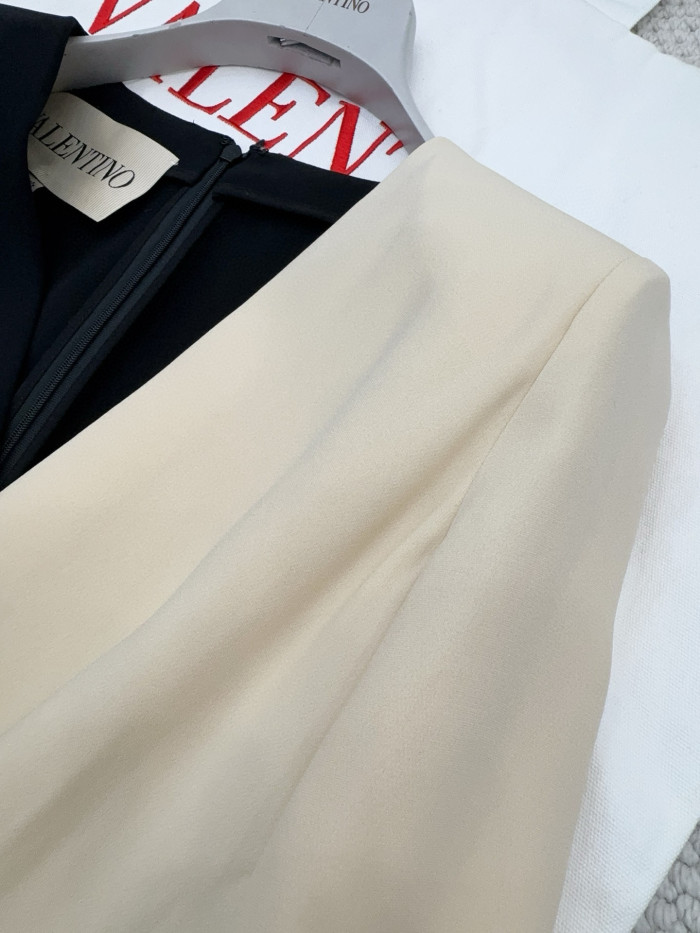 NIGO Valentino Women's Fall/Winter Fashion Classic V Neck Design Three Quarter Sleeve Color Block Silk Dress #nigo79328