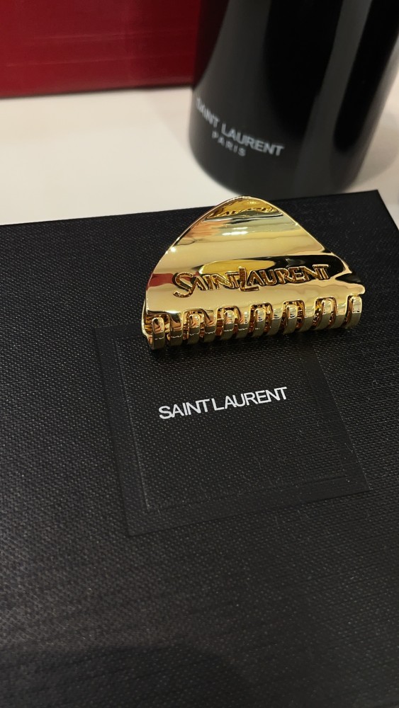 NIGO SAINT LAURENT CASSANDRE Women's Fashion Casual Solid Color Alphabet Heart Star Hair Clip Set With BB Clips Openwork Alphabet Gold Triangle Shark Clips Hair Accessories #nigo79361