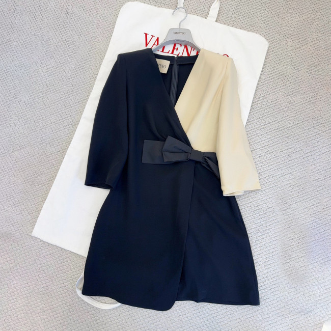 NIGO Valentino Women's Fall/Winter Fashion Classic V Neck Design Three Quarter Sleeve Color Block Silk Dress #nigo79328