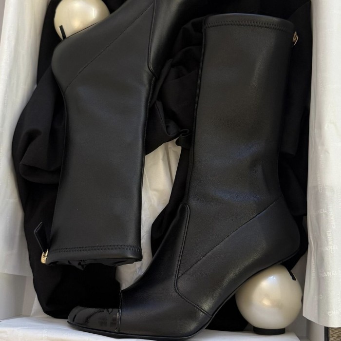 NIGO Chanel Women's Fall/Winter Fashion Classic Color Block Leather Round Toe Slip On Zipper Pearl Heel High Boots Pearl Boots Shoes #nigo330870