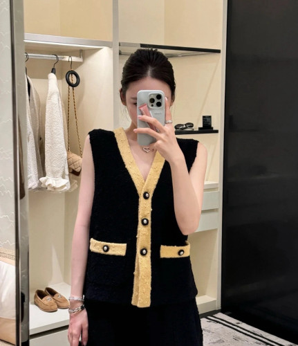 NIGO Chanel Women's Spring/Fall V-Neck Single-Button Vintage Solid-Color Wool Sleeveless Knit Vest Ngvp #nigo2594