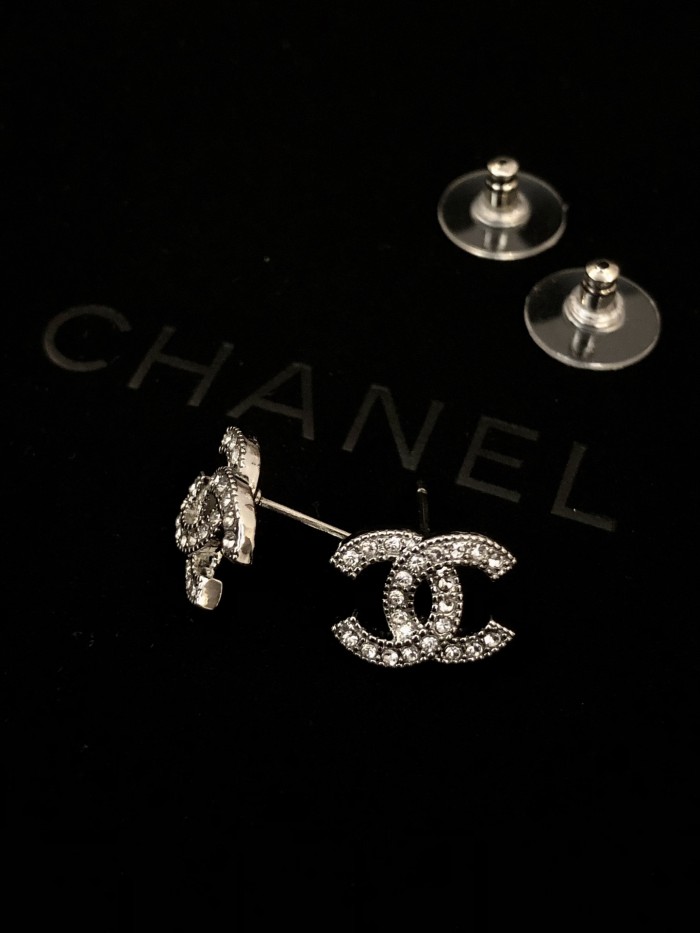NIGO Chanel Women's Fashion Classic Minimalist Double C Letter Stud Earrings Mini Ear Jewelry Accessories #nigo79378