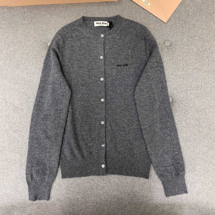 NIGO MiuMiu Women's Spring/Fall Fashion Casual Crew Neck Single Button Minimalist Cashmere Knit Sweater Cardigan #nigo79388
