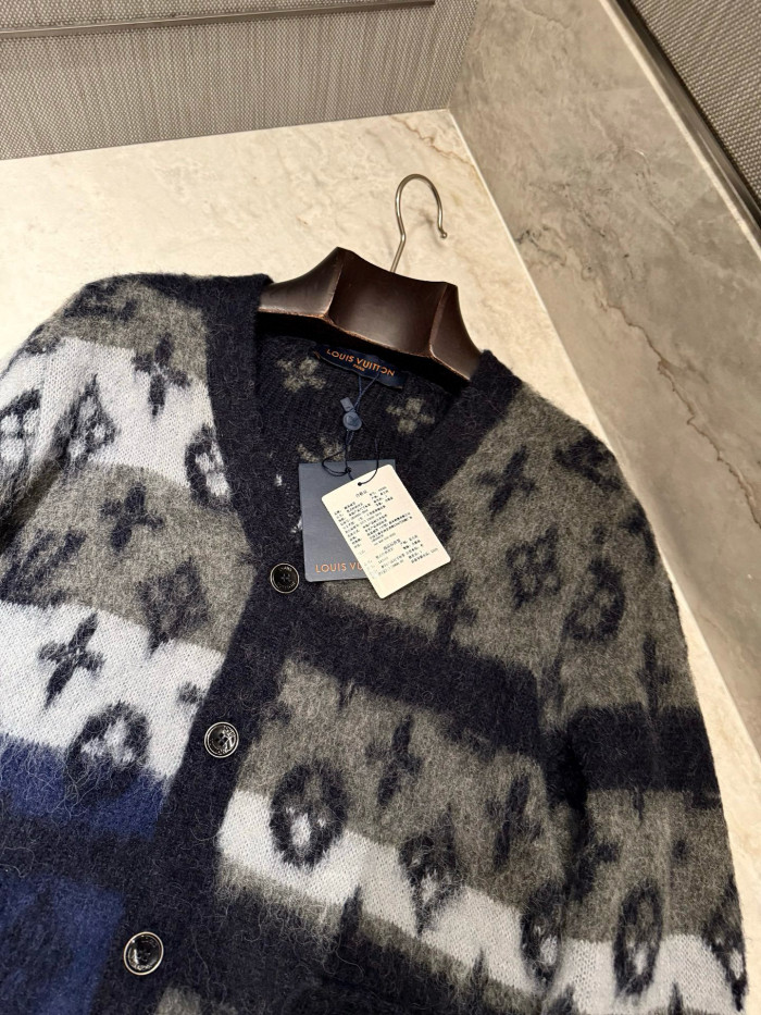 NIGO Louis Vuitton MONOGRAM Men's Fall/Winter Fashion Casual V Neck Single Button Classic Print Oversized Sweater Cardigan #nigo79411