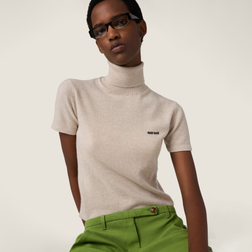 NIGO MiuMiu Women's Fall/Winter Fashion Casual Solid Color Cashmere Turtleneck Short Sleeve Knit Sweater #nigo79416