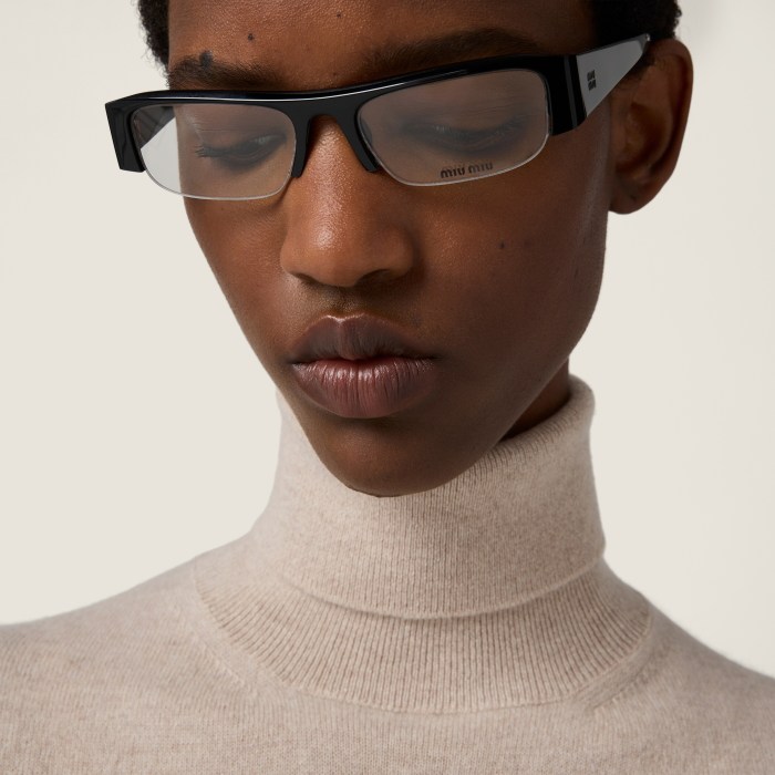 NIGO MiuMiu Women's Fall/Winter Fashion Casual Solid Color Cashmere Turtleneck Short Sleeve Knit Sweater #nigo79416