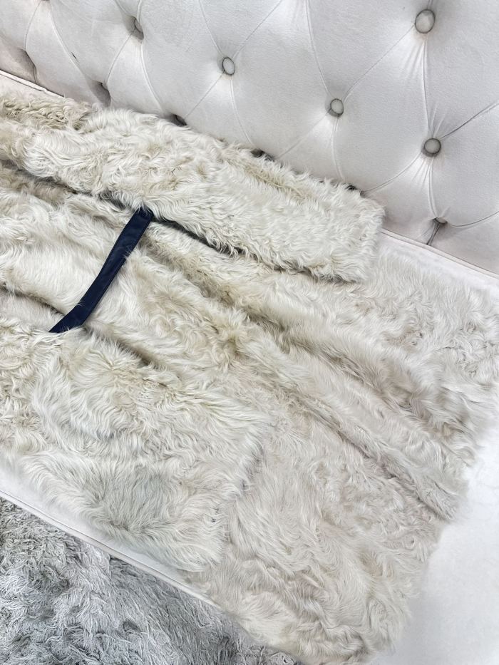 NIGO Chanel Soft Gold Little Lake Sheep Reversible Fur Coat Casual Loose Minimalist Jacket Belted Fleece Jacket #nigo332355