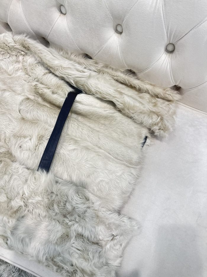 NIGO Chanel Soft Gold Little Lake Sheep Reversible Fur Coat Casual Loose Minimalist Jacket Belted Fleece Jacket #nigo332354