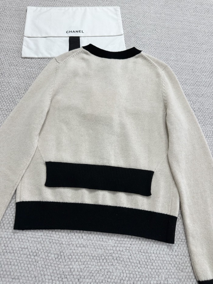 NIGO Chanel 25K Women's Little Fragrance Black and White Color Clash Button Bow Long Sleeve Knitted Cardigan #nigo332367