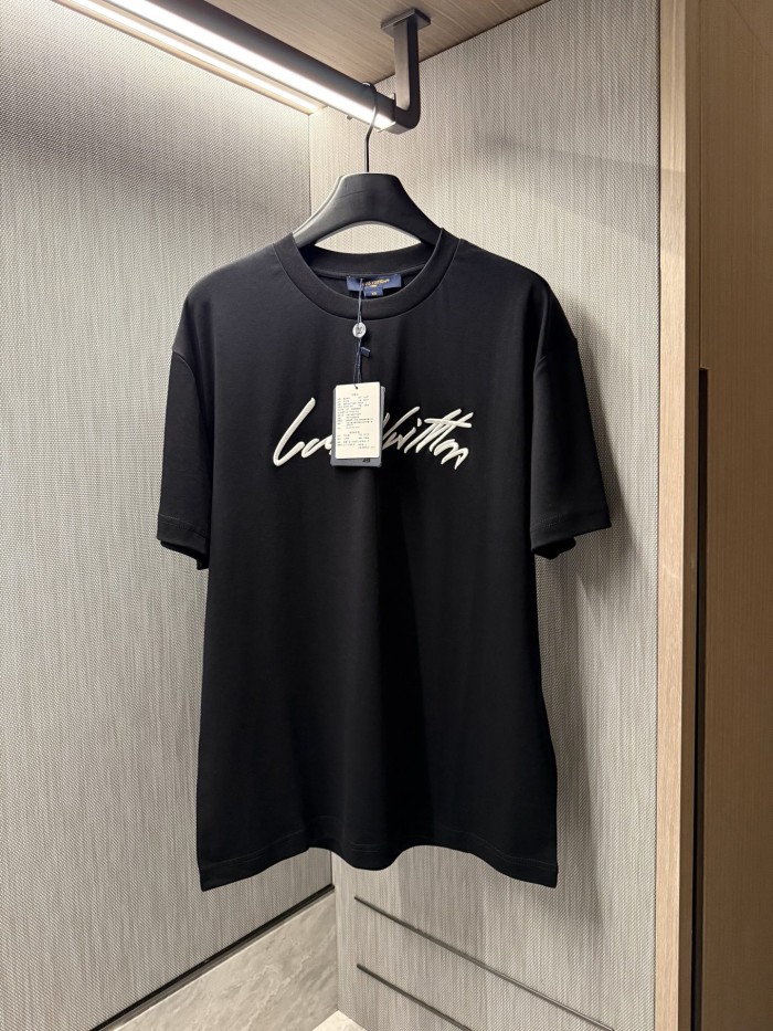 NIGO LOUIS VUITTON Women's and Men's Handwritten Logo T-shirt Simple Basic Style Embroidered letters ##nigo332341