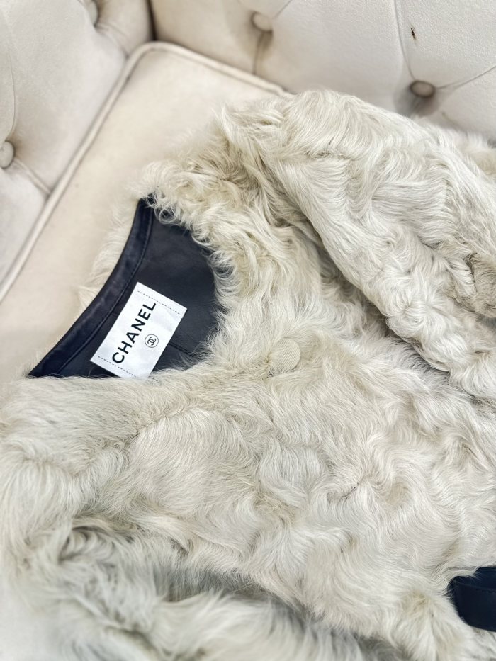 NIGO Chanel Soft Gold Little Lake Sheep Reversible Fur Coat Casual Loose Minimalist Jacket Belted Fleece Jacket #nigo332354