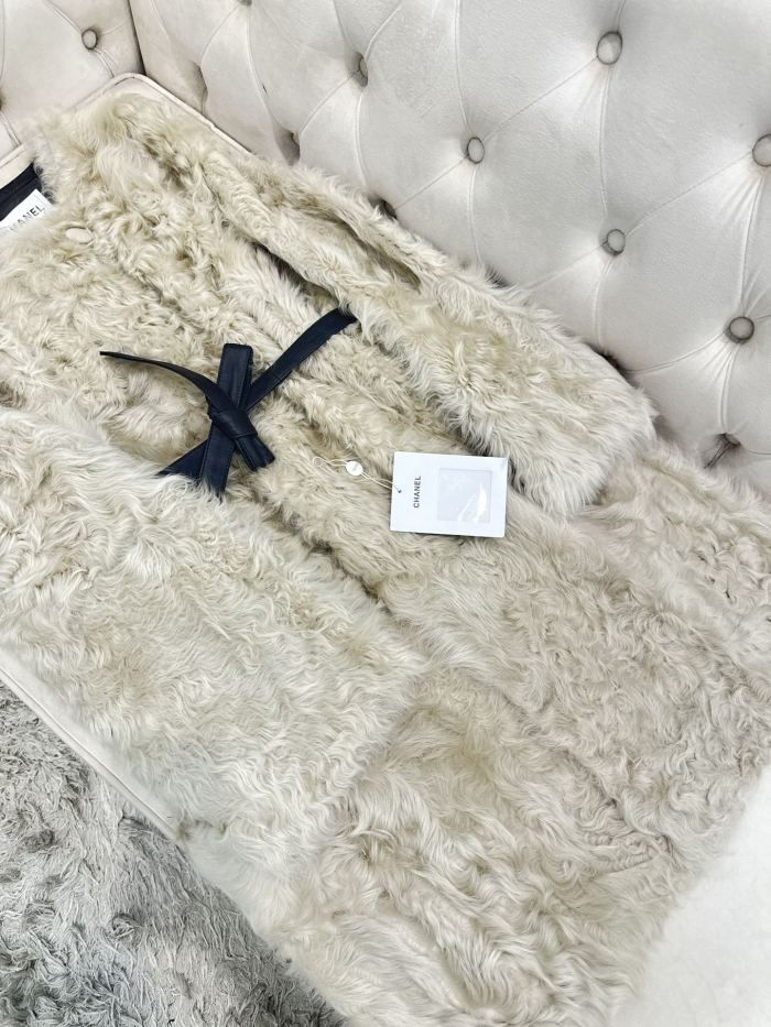 NIGO Chanel Soft Gold Little Lake Sheep Reversible Fur Coat Casual Loose Minimalist Jacket Belted Fleece Jacket #nigo332355