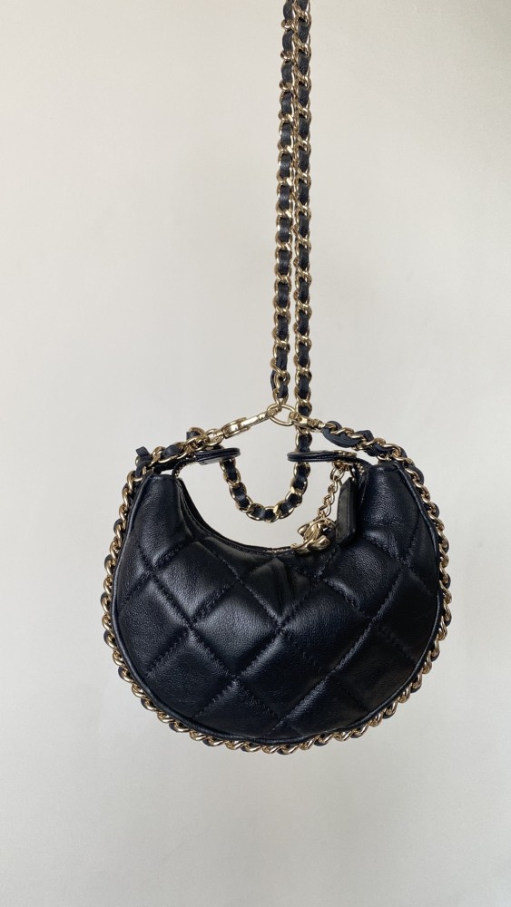 NIGO Chanel Diamond Chain Moon Bag Fashionable and Versatile Shoulder Crossbody Bag #nigo332644
