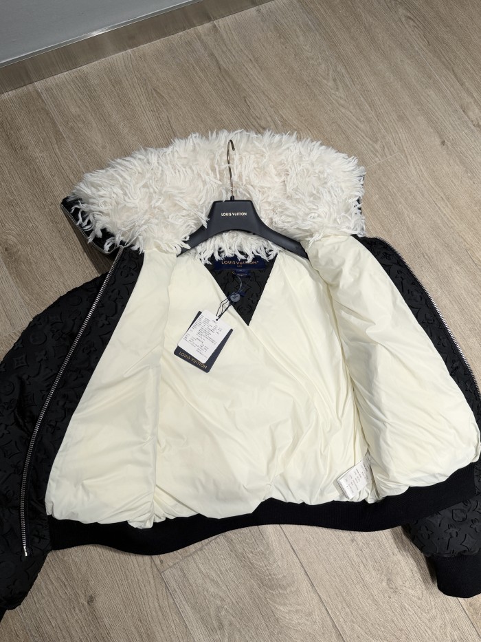 Louis Vuitton 25FW Monogram Dark Pattern Feather Collar Ski Jacket Loose Down Jacket