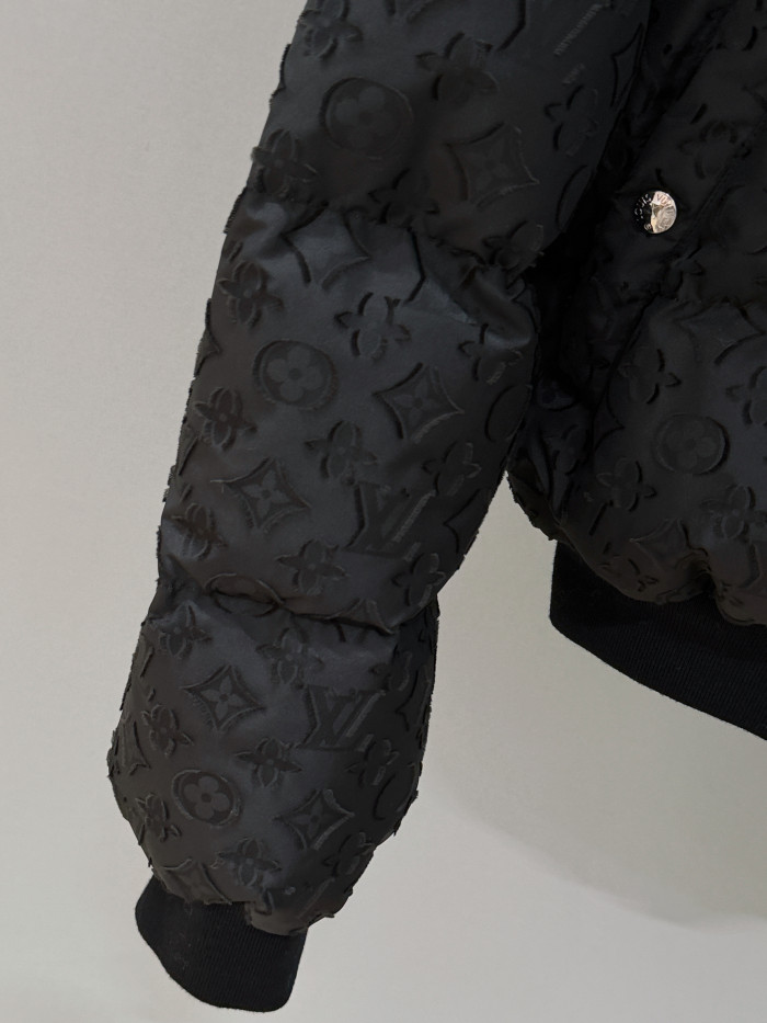 Louis Vuitton 25FW Monogram Dark Pattern Feather Collar Ski Jacket Loose Down Jacket