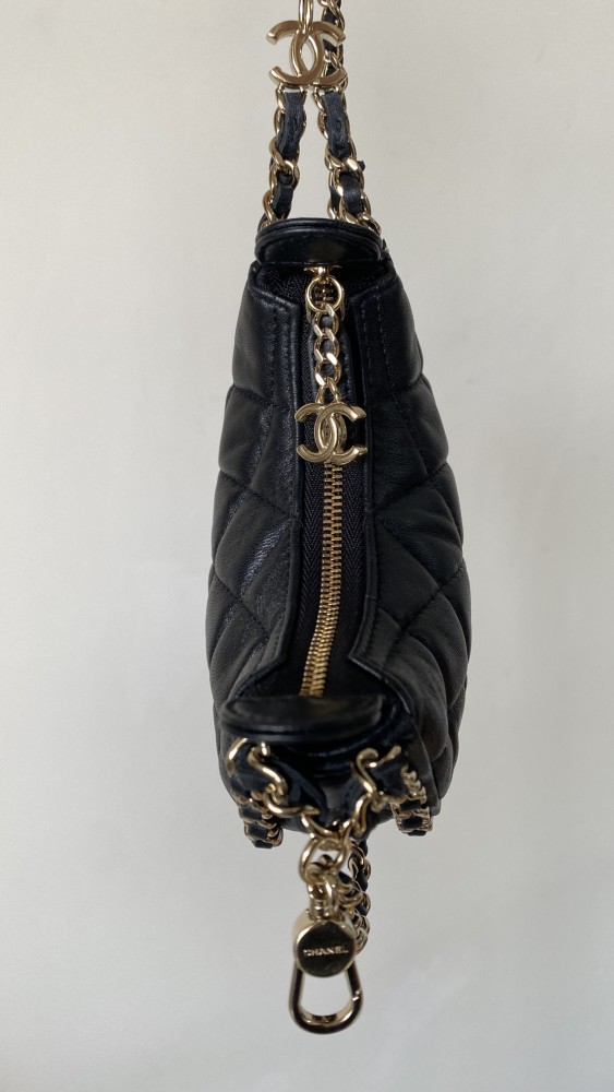 NIGO Chanel Diamond Chain Moon Bag Fashionable and Versatile Shoulder Crossbody Bag #nigo332644