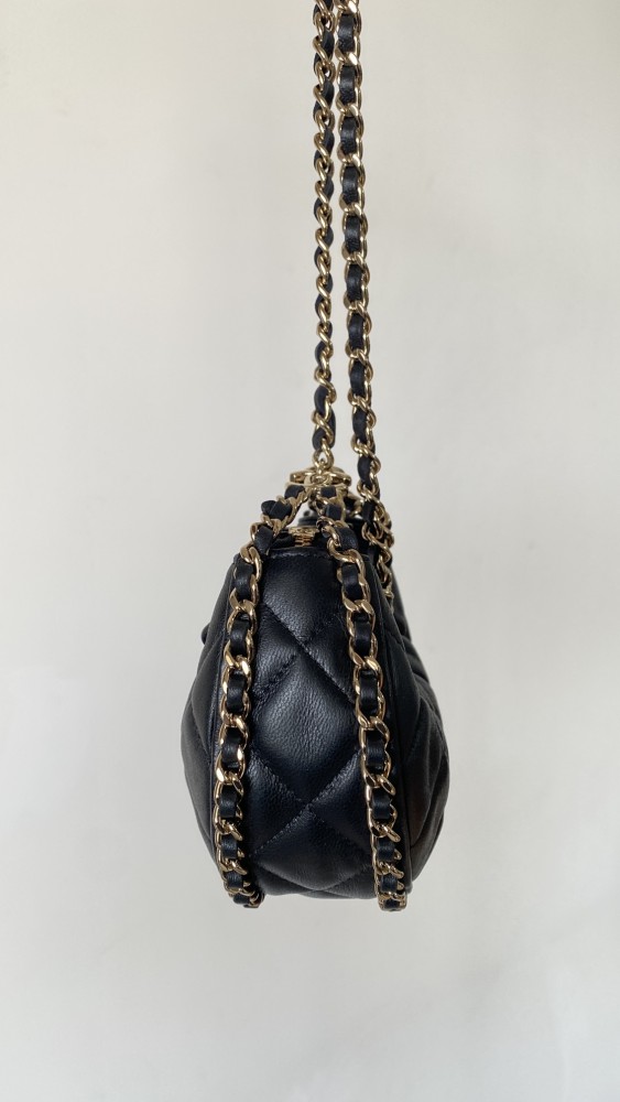 NIGO Chanel Diamond Chain Moon Bag Fashionable and Versatile Shoulder Crossbody Bag #nigo332644