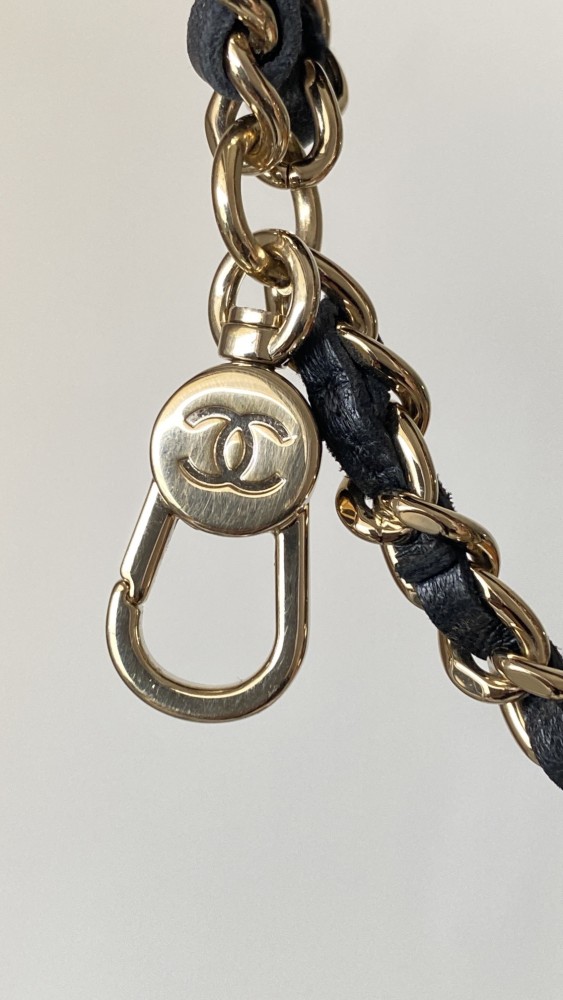 NIGO Chanel Diamond Chain Moon Bag Fashionable and Versatile Shoulder Crossbody Bag #nigo332644