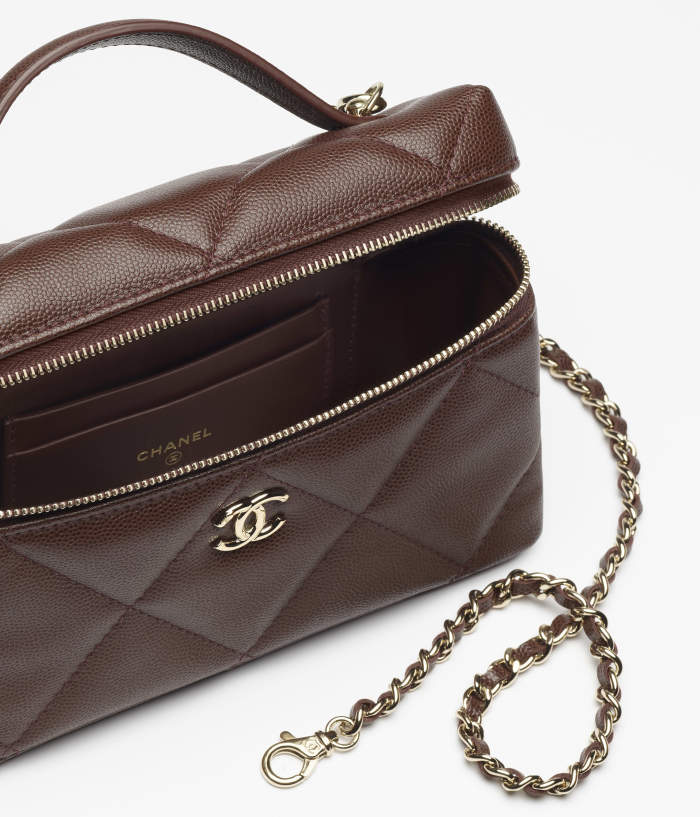 NIGO Chanel Chain Dressing Table Grained Shiny Calfskin with Gold Metal Dark Brown Fashion #nigo332778