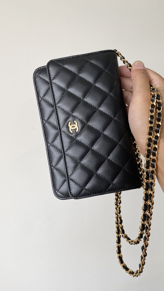 NIGO CHANEL Classic CC Logo Silver Buckle Lychee Leather Black #nigo332724