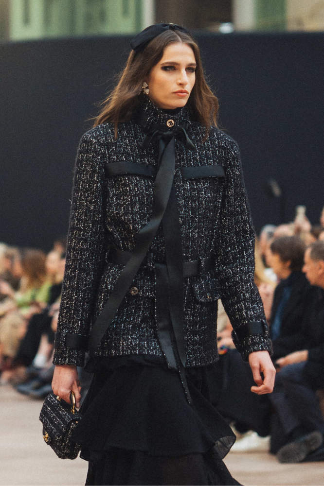 NIGO Chanel 25FW Women's Tunic Jacket Cashmere Tweed Thick Flower Stand Collar Mid Length Style #nigo332919