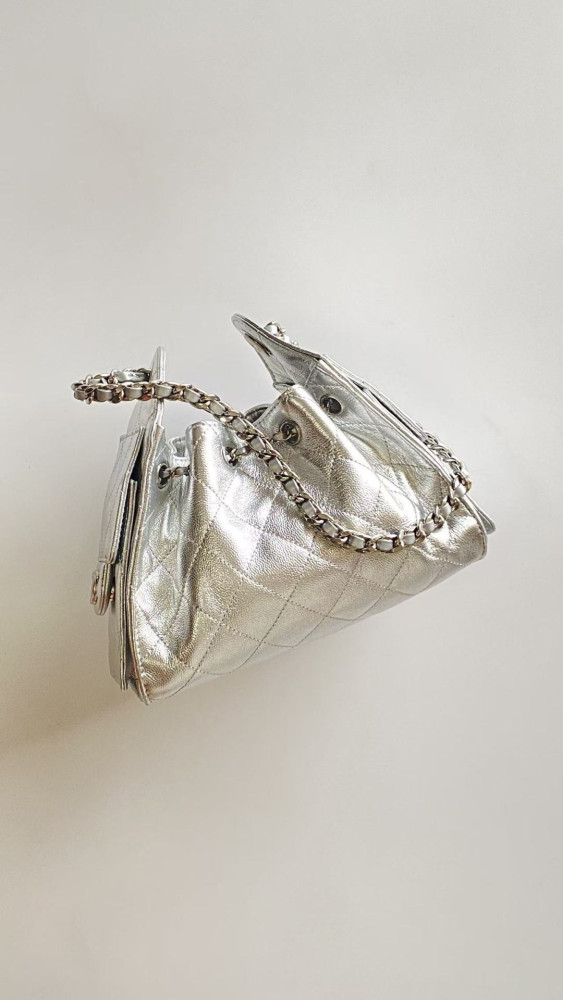 NIGO Chanel 25 Women's Mini Handbag Metallic Grained Embossed Calfskin And Silver Metal Silver #nigo332929