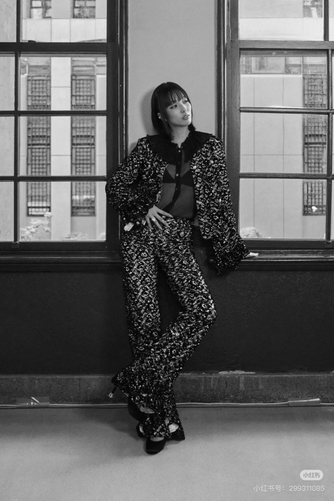 NIGO Chanel 25A Women's Advanced Handicraft Series Lace and Velvet Spliced ​​Cropped Jacket Pants  #nigo333009
