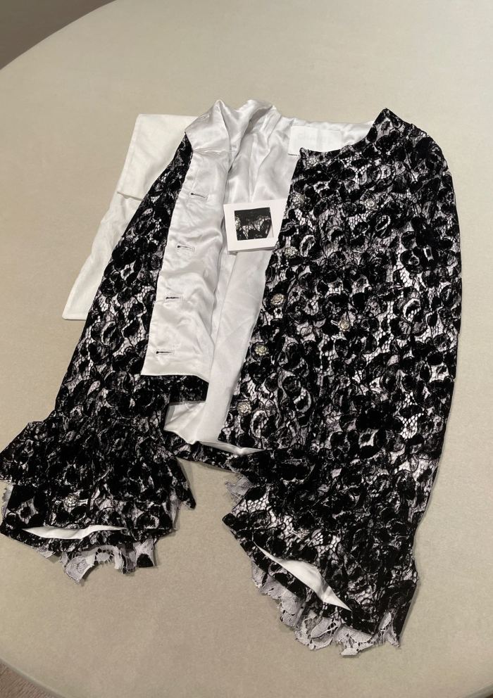 NIGO Chanel 25A Women's Advanced Handicraft Series Lace and Velvet Spliced ​​Cropped Jacket Pants  #nigo333009