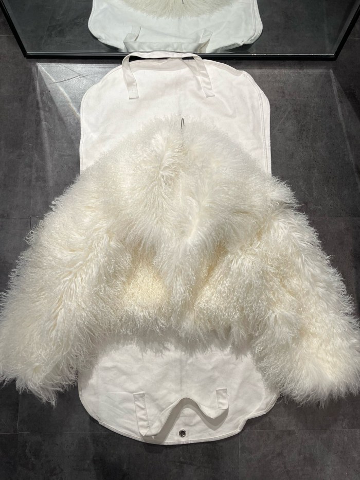 NIGO Beach Sheepskin Solid Color Fluffy Casual Long-Sleeved Fur #nigo171746