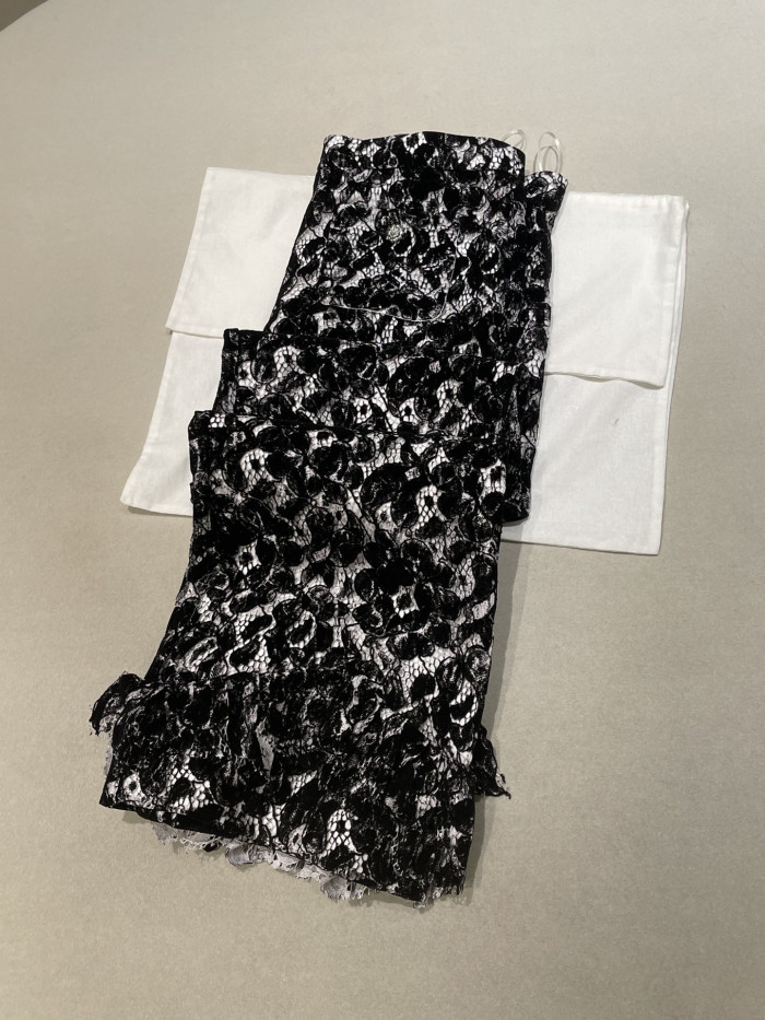 NIGO Chanel 25A Women's Advanced Handicraft Series Lace and Velvet Spliced ​​Cropped Jacket Pants  #nigo333009