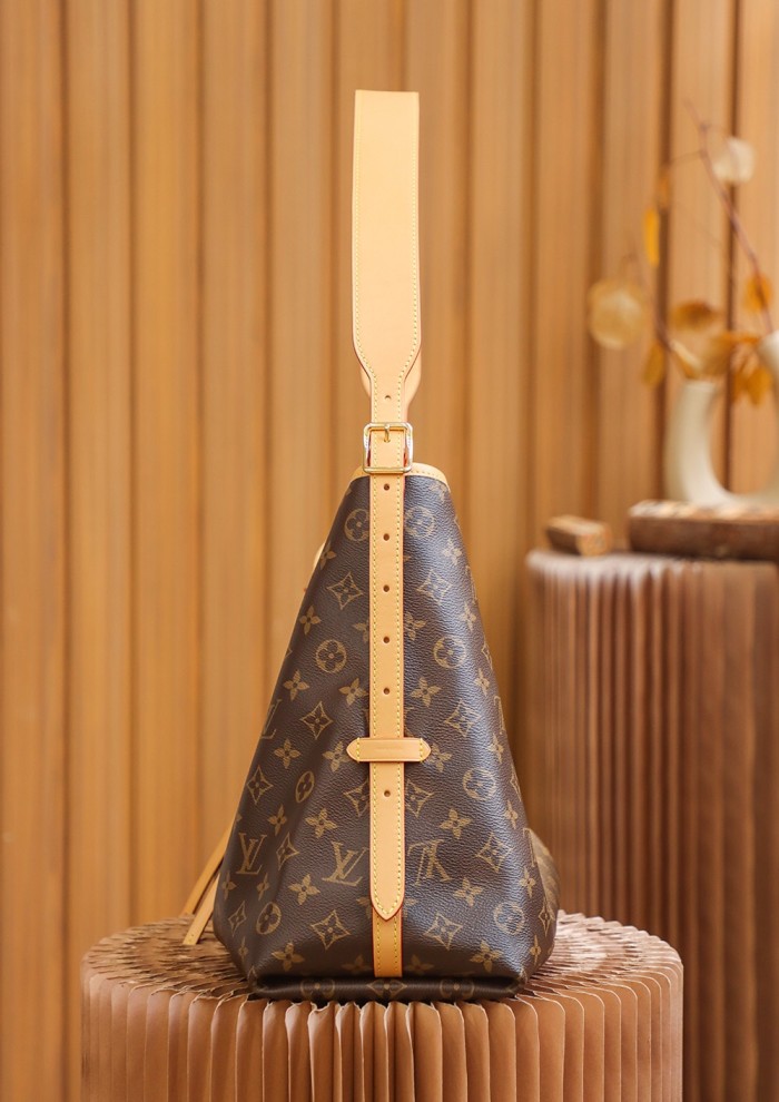 NIGO Louis Vuitton Women's CarryAll MM Monogram Handbags M46197 #nigo333545