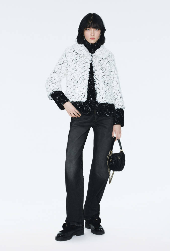 NIGO Chanel Chain Handbag Velvet Texture #nigo333647