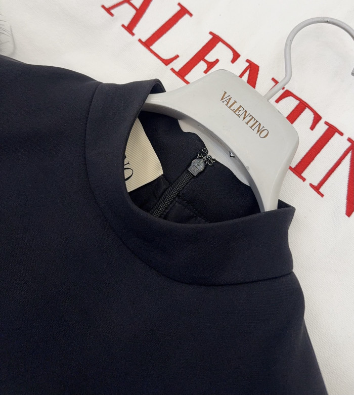 NIGO Valentino Short Crepe Couture Dress Feathers Woman Black #nigo333699
