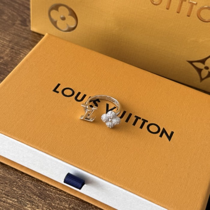 NIGO Louis Vuitton Louisette Signature Strass Ring #nigo333734