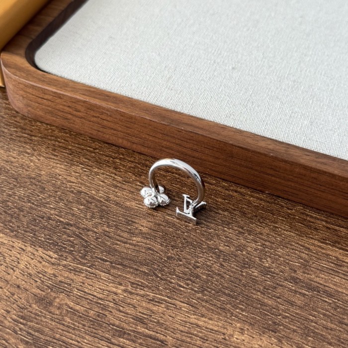 NIGO Louis Vuitton Louisette Signature Strass Ring #nigo333734