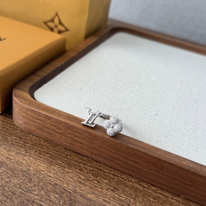 NIGO Louis Vuitton Louisette Signature Strass Ring #nigo333734